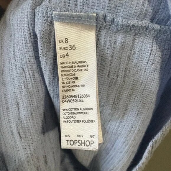 Top shop. Size 4, light blue, 3/4 sleeve, ribbed textured. 1/4 back zip top - Picture 4 of 5